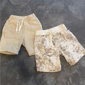 Used 4t old navy cotton shorts